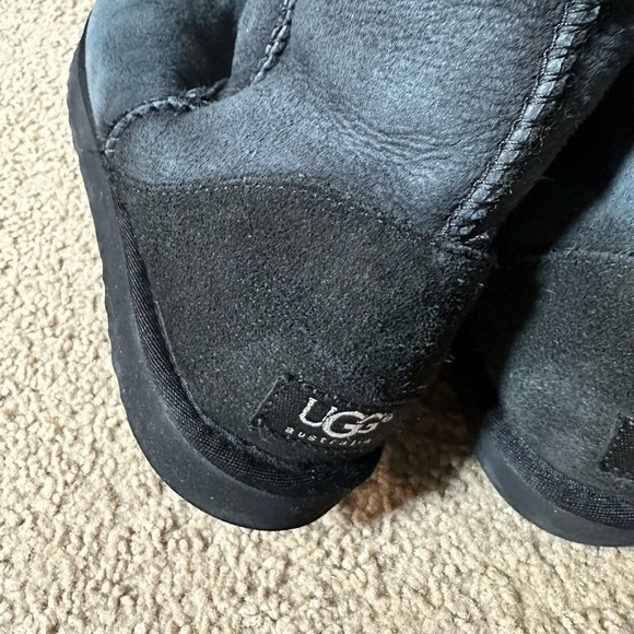 UGG Australia Women's Classic Tall Black Sheepskin Shearling Boots Size 8W - Picture 13 of 16